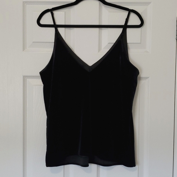 Velour Brunette the Label Tank - Picture 3 of 5